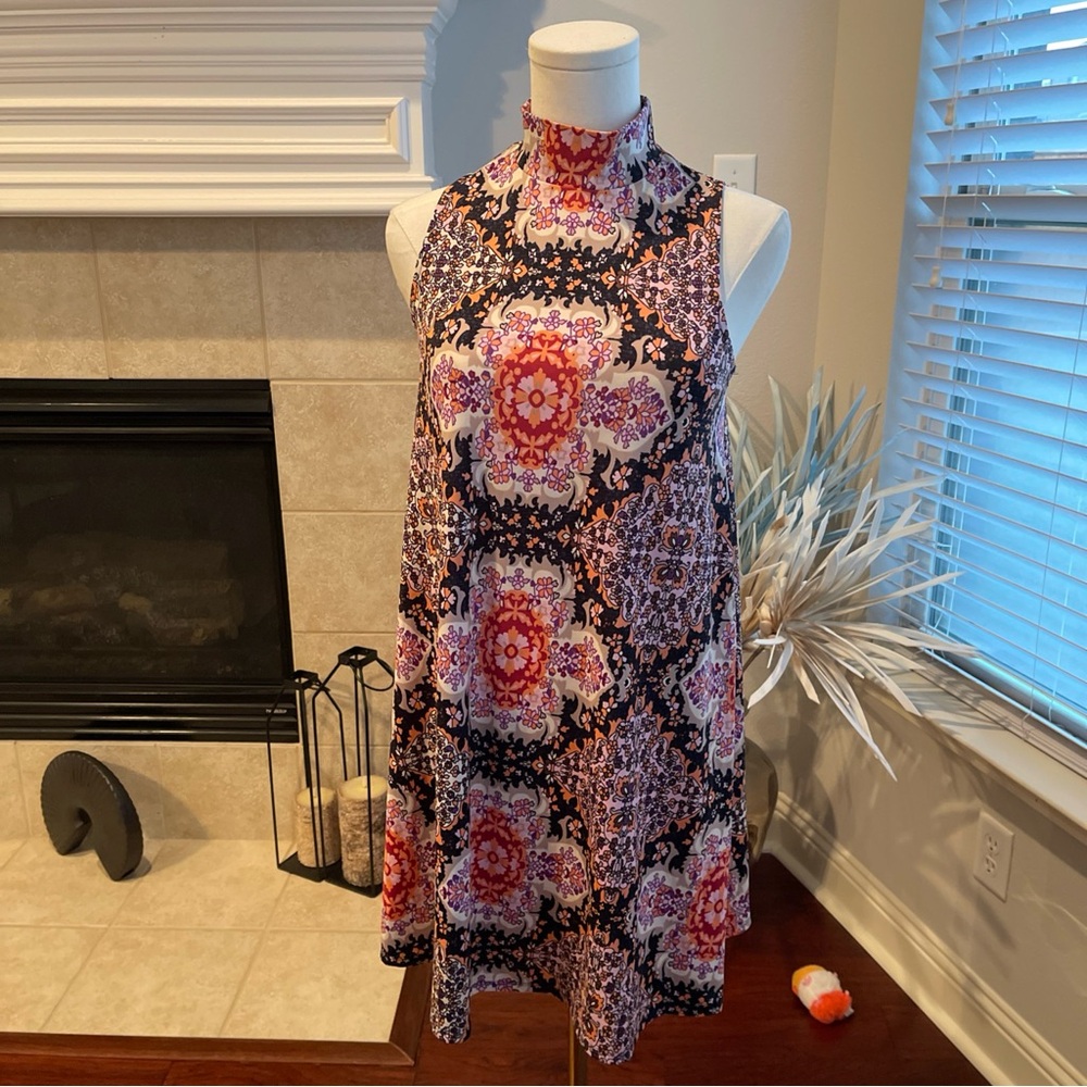 Floral High-Neck Sleeveless Dress Venus